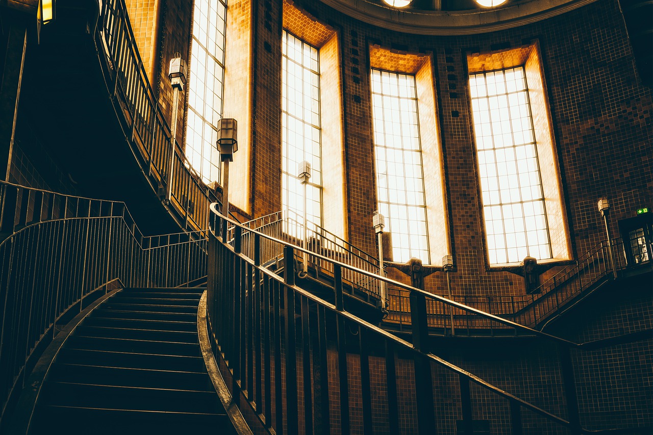 staircase-5001021_1280